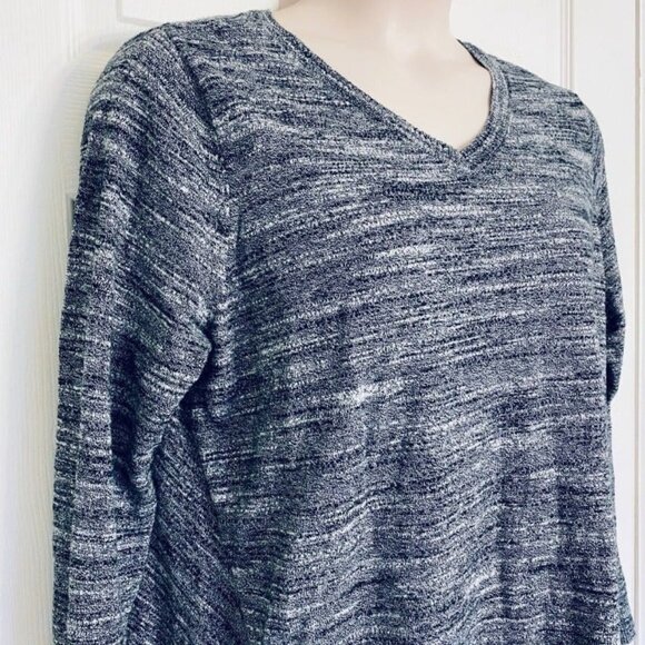 LOGO- by Lori Goldstein sweater - Picture 2 of 7